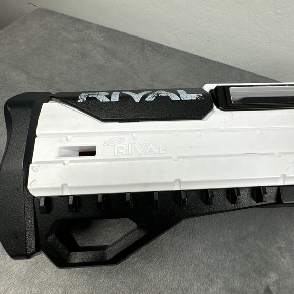 Nerf Rival Outdoor Blaster XVIII-700 Phantom Corps White Helios Red Christmas - Picture 6 of 16